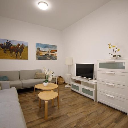 Rentalsevilla Luminoso Apartamento Por Casa Pilatos Sevilha Exterior foto